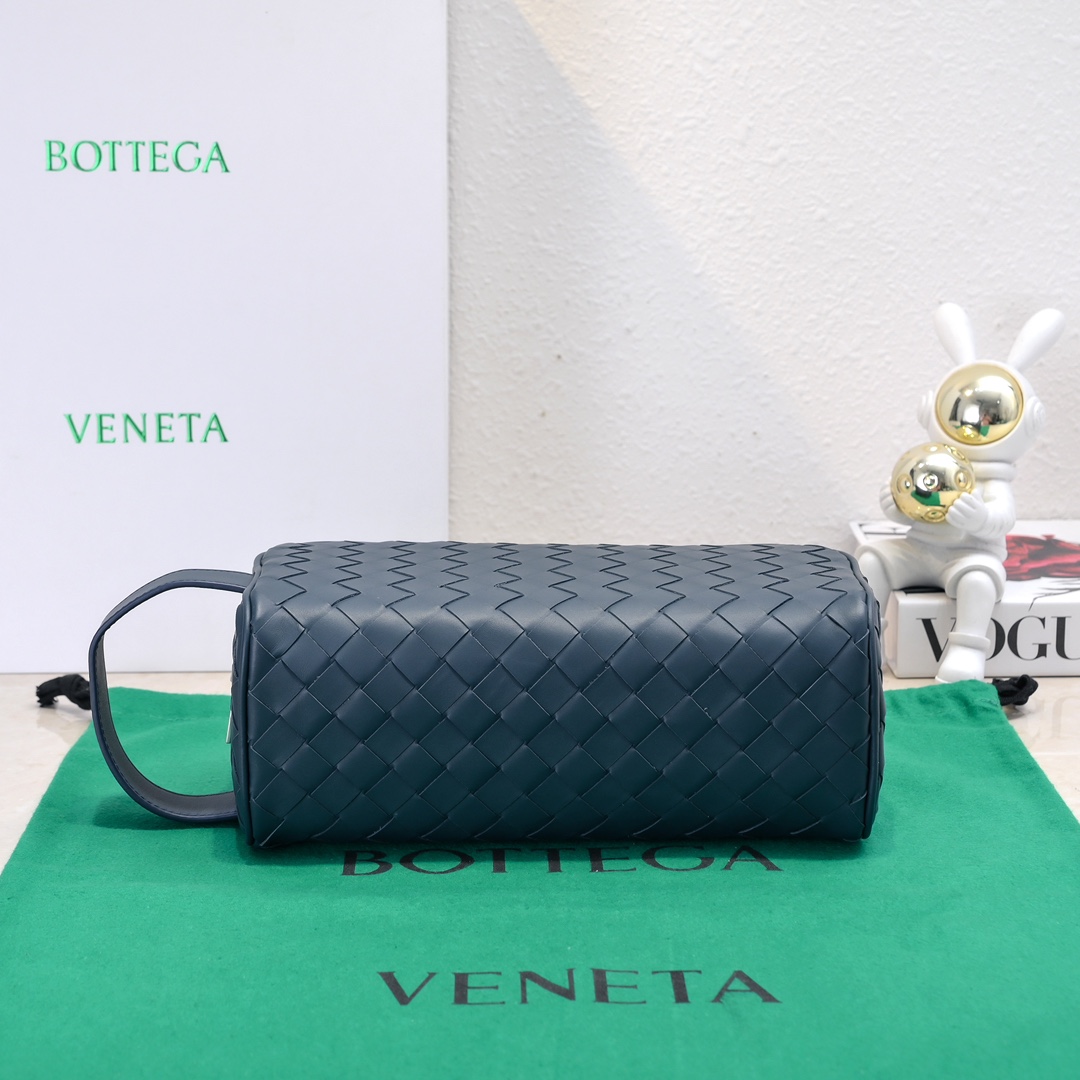 Bottega Veneta Cosmetic Bags